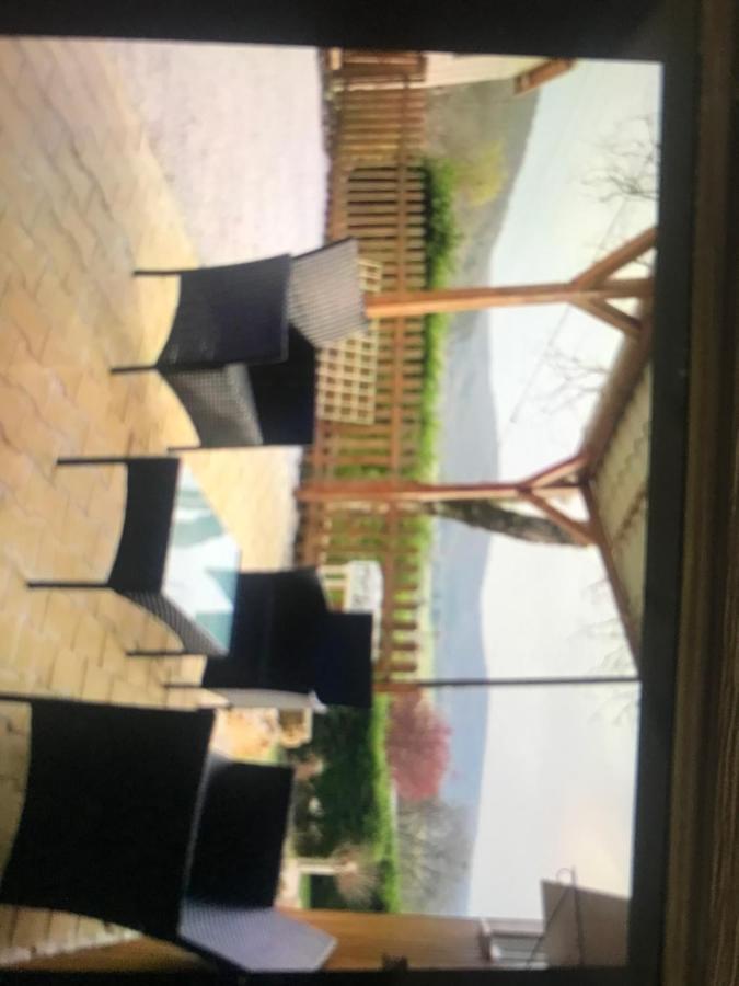 Chalet Lumineux Au Coeur Du Perigord Noir La Machome المظهر الخارجي الصورة